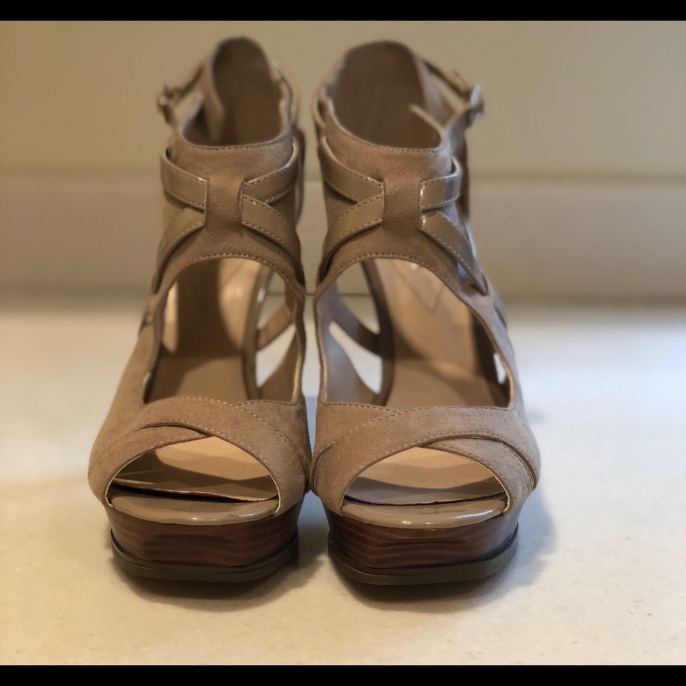 Guess 👠